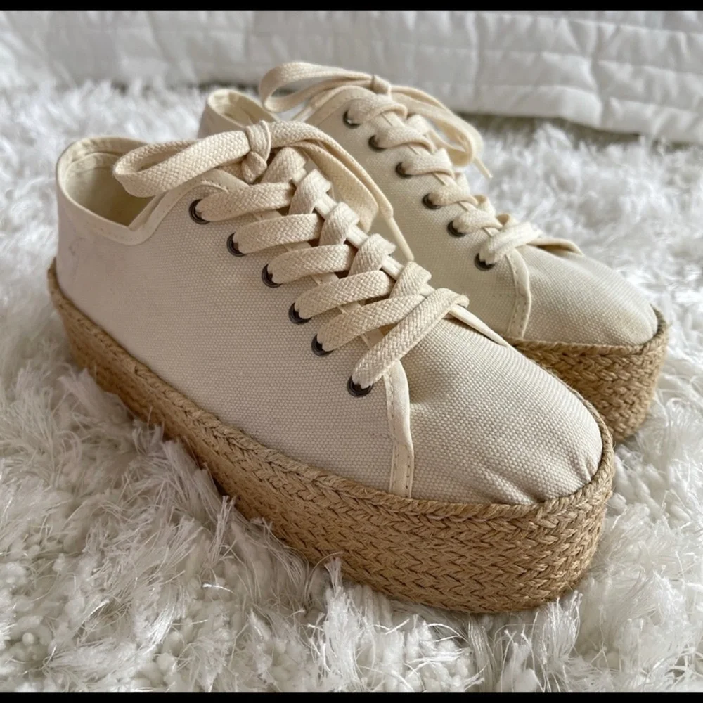 Pull & Bear women fashion platform sneakers size 6.5